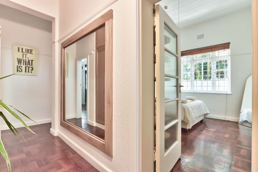 To Let 2 Bedroom Property for Rent in Sea Point Western Cape